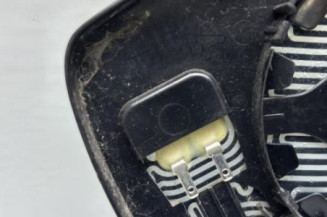 Glace retroviseur droit PEUGEOT 208 1