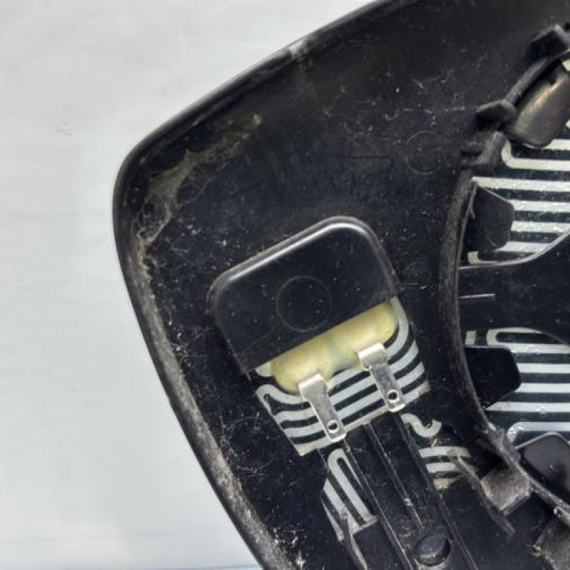 Glace retroviseur droit PEUGEOT 208 1 Photo n°3