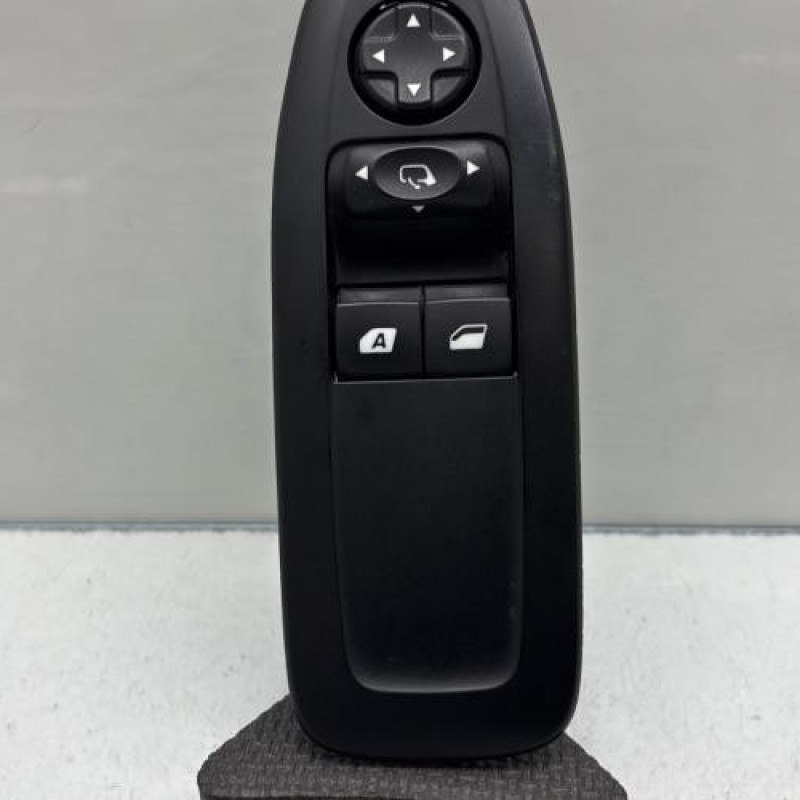 Interrupteur de leve vitre avant gauche PEUGEOT 208 1 Photo n°3