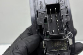 Interrupteur de leve vitre avant gauche PEUGEOT 208 1