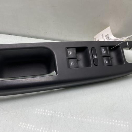 Interrupteur de leve vitre avant gauche VOLKSWAGEN GOLF 5 Photo n°1