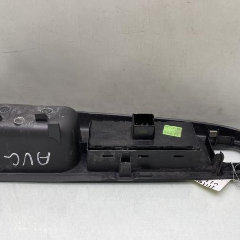 Interrupteur de leve vitre avant gauche VOLKSWAGEN GOLF 5 Photo n°2