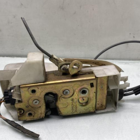 Serrure avant gauche FORD FIESTA 4 Photo n°1