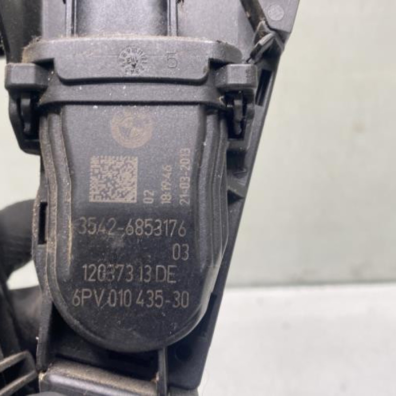 Pedale d'accelerateur BMW SERIE 1 F20 Photo n°6