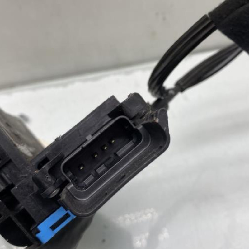 Serrure arriere droit PEUGEOT 207 Photo n°6