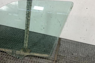 Vitre avant gauche PEUGEOT 406