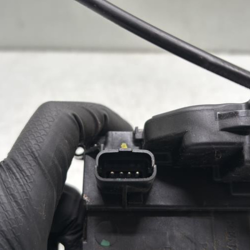 Serrure avant gauche RENAULT SCENIC 3 Photo n°5