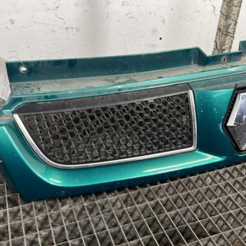 Calandre RENAULT TRAFIC 2 Photo n°2