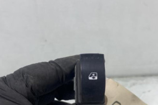 Interrupteur de leve vitre avant droit RENAULT KANGOO 2 Photo n°1