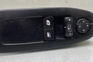 Interrupteur de leve vitre avant gauche PEUGEOT 2008 1 Photo n°1