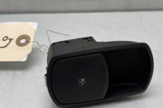 Interrupteur de leve vitre avant droit OPEL CORSA D Photo n°1