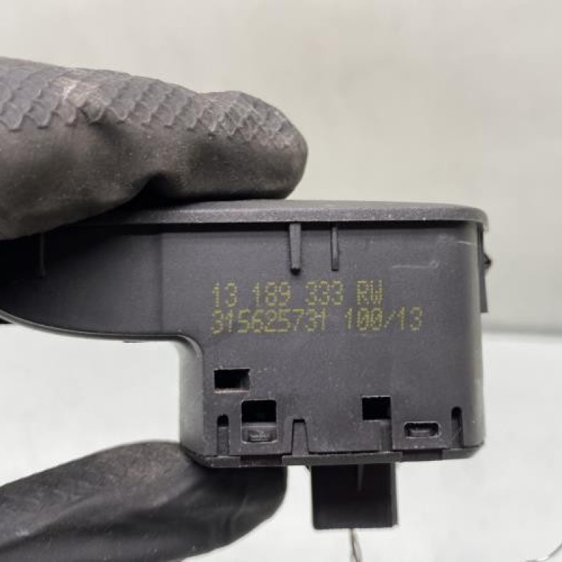 Interrupteur de leve vitre avant droit OPEL CORSA D Photo n°3