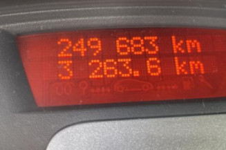 Vitre avant gauche RENAULT CLIO 3