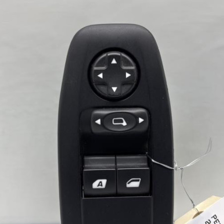 Interrupteur de leve vitre avant gauche PEUGEOT 208 1