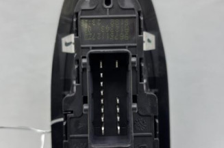 Interrupteur de leve vitre avant gauche PEUGEOT 208 1