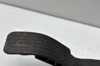 Pedale d'accelerateur PEUGEOT 208 1