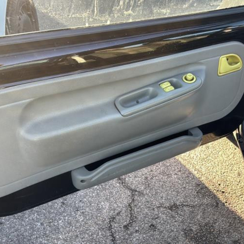 Amortisseur avant gauche RENAULT TWINGO 1 Photo n°9