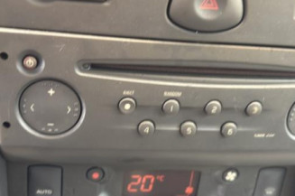 Fermeture de capot RENAULT CLIO 2