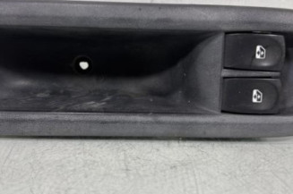 Interrupteur de leve vitre avant gauche RENAULT CLIO 3 Photo n°1