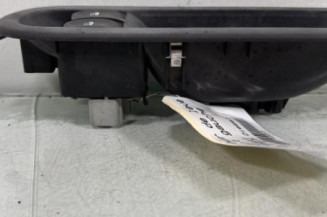 Interrupteur de leve vitre avant gauche RENAULT CLIO 3