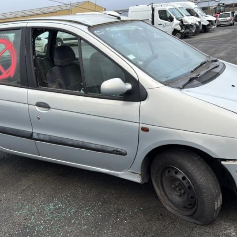 Serrure avant droit RENAULT SCENIC 1 Photo n°10