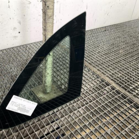 Custode arriere droit RENAULT CLIO 3