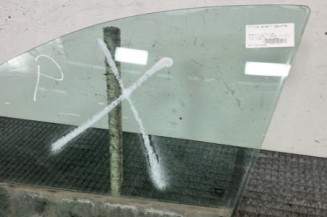 Vitre avant gauche RENAULT CLIO 3