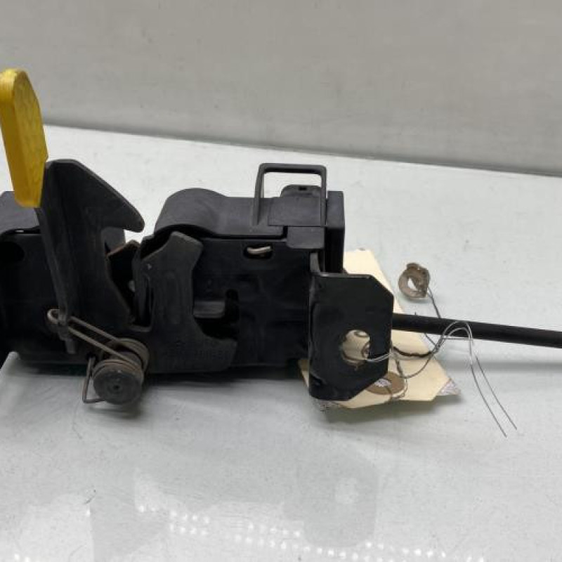 Fermeture de capot MERCEDES CLASSE A 176 Photo n°1