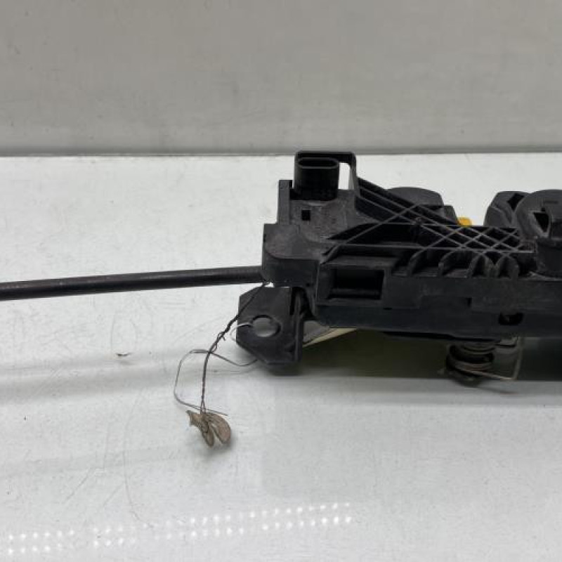 Fermeture de capot MERCEDES CLASSE A 176 Photo n°3