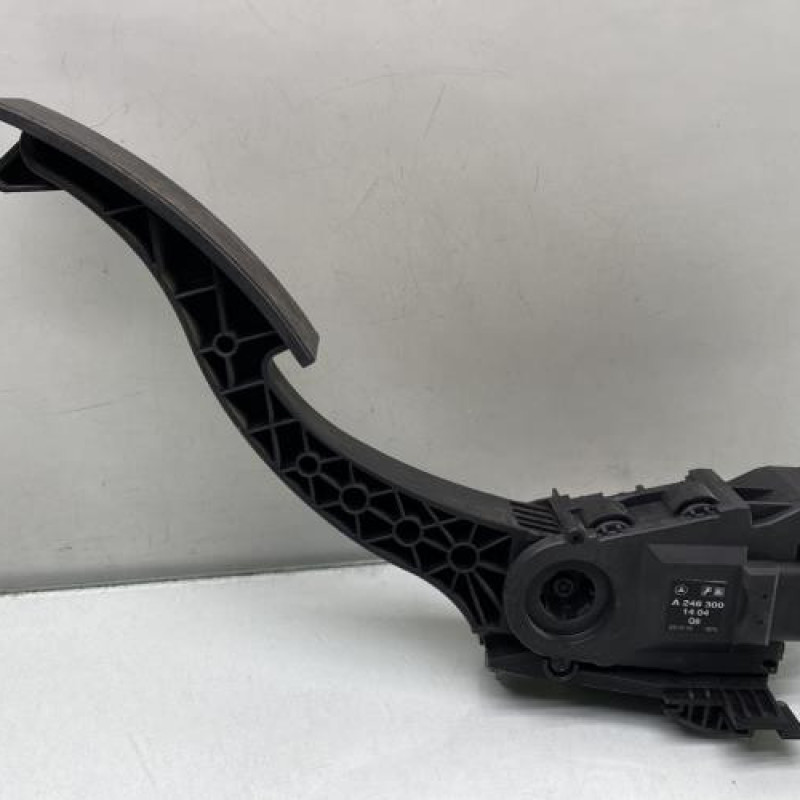 Pedale d'accelerateur MERCEDES CLASSE A 176 Photo n°2