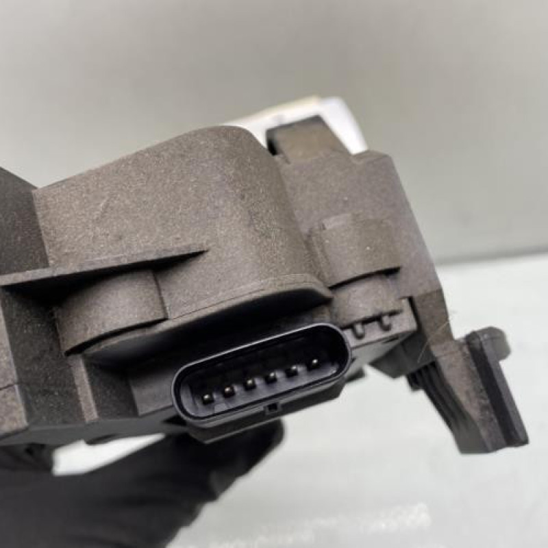 Pedale d'accelerateur MERCEDES CLASSE A 176 Photo n°4