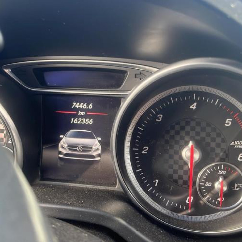 Pedale d'accelerateur MERCEDES CLASSE A 176 Photo n°16