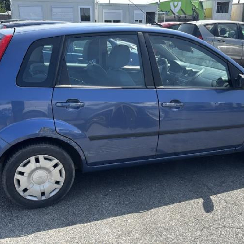 Serrure avant droit FORD FIESTA 5 Photo n°10
