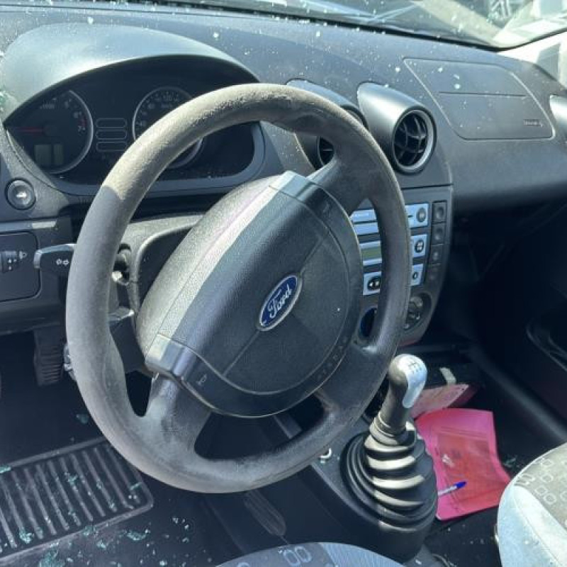 Serrure avant droit FORD FIESTA 5 Photo n°15