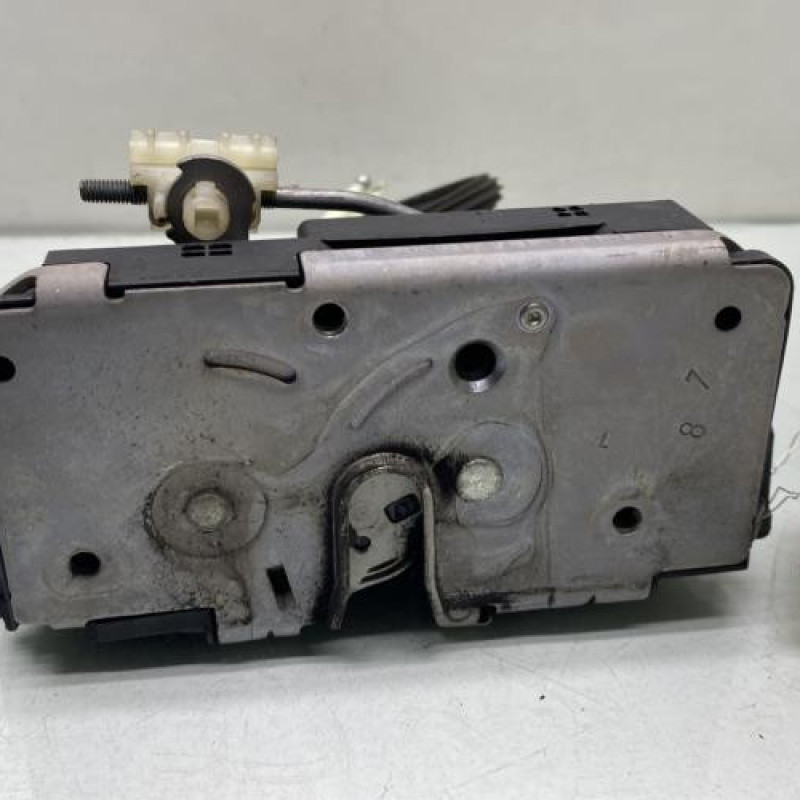 Serrure arriere gauche OPEL CORSA E Photo n°1