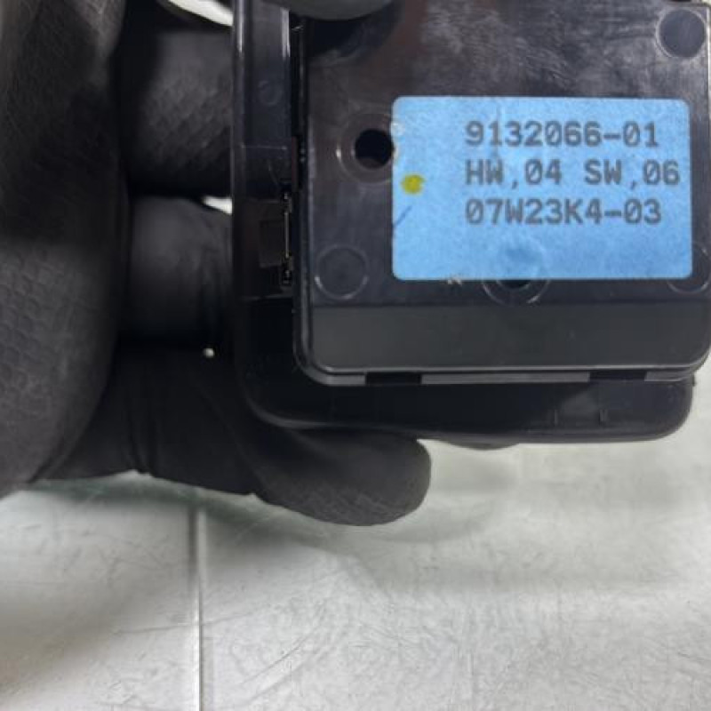 Interrupteur de leve vitre avant gauche BMW SERIE 1 E87 Photo n°3