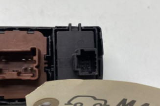 Interrupteur de leve vitre avant gauche RENAULT CAPTUR 1