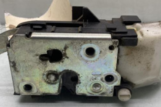 Serrure arriere droit ALFA ROMEO 147 Photo n°1