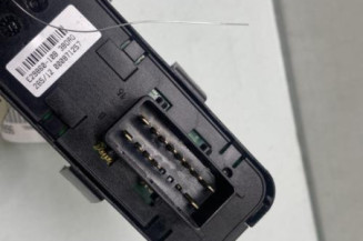 Interrupteur de leve vitre avant gauche PEUGEOT 207