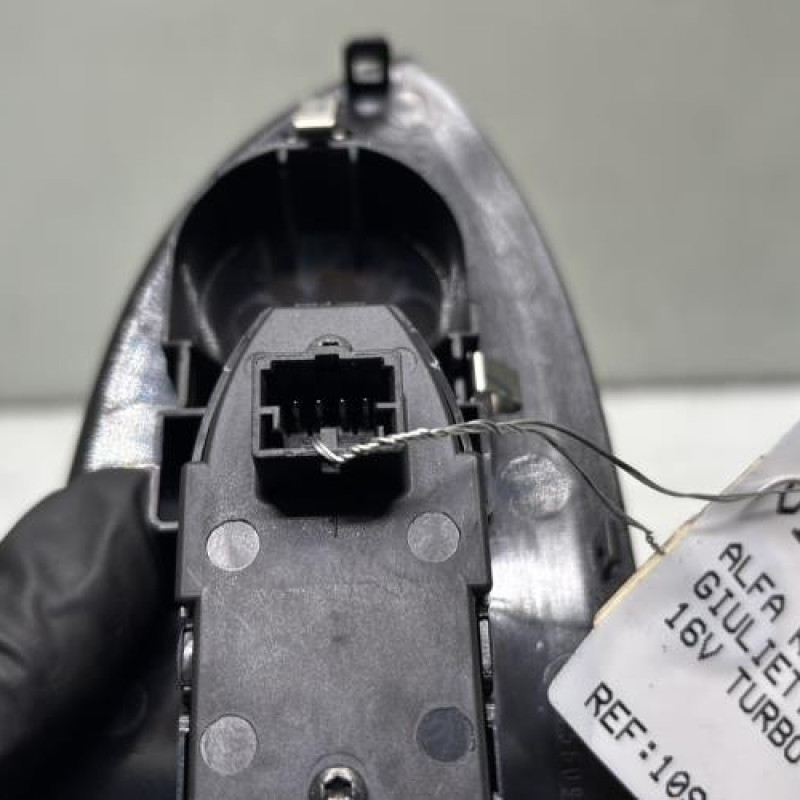 Interrupteur de leve vitre avant droit ALFA ROMEO GIULIETTA 2 Photo n°3