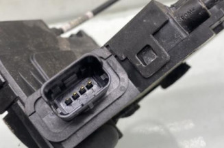 Serrure arriere droit RENAULT CLIO 4