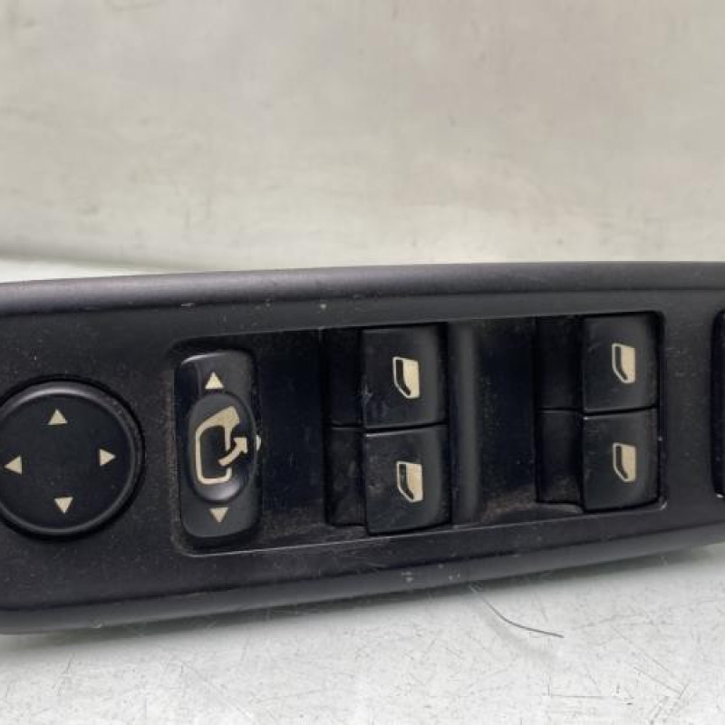 Interrupteur de leve vitre avant gauche CITROEN C8 Photo n°1