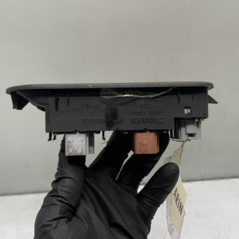 Interrupteur de leve vitre avant gauche RENAULT SCENIC 2 Photo n°2