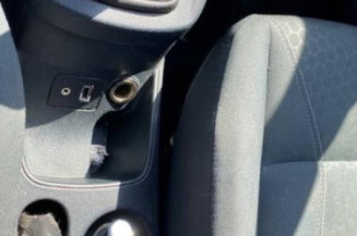 Fermeture de capot FORD FIESTA 6