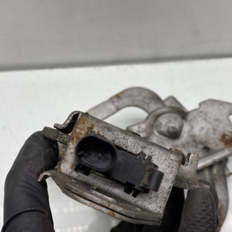 Fermeture de capot MINI MINI 1 R52 Photo n°3