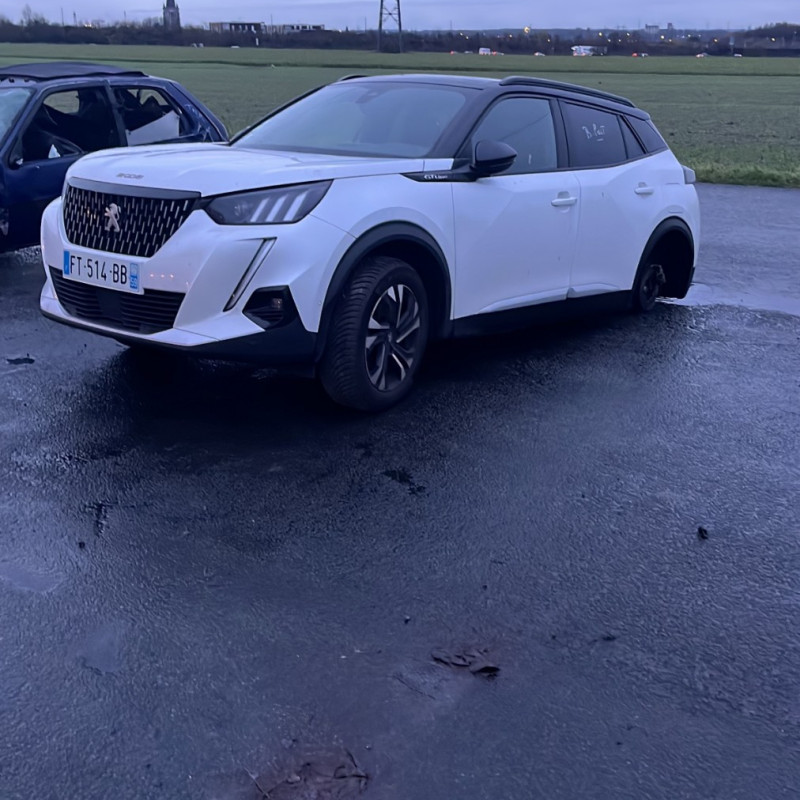 PEUGEOT 2008 2 PHASE 1 1.5 BLUE HDI - 16V TURBO Photo n°1