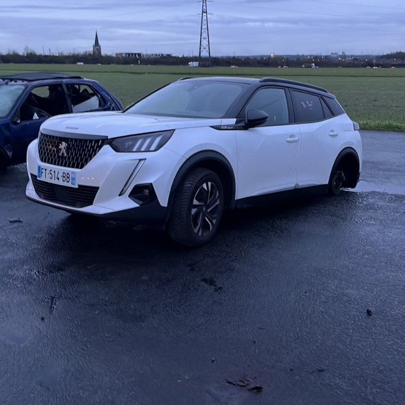 PEUGEOT 2008 2 PHASE 1 1.5 BLUE HDI - 16V TURBO Photo n°3