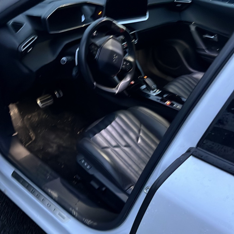 PEUGEOT 2008 2 PHASE 1 1.5 BLUE HDI - 16V TURBO Photo n°8