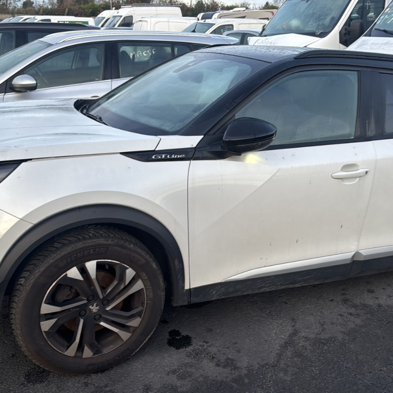 PEUGEOT 2008 2 PHASE 1 1.5 BLUE HDI - 16V TURBO Photo n°15