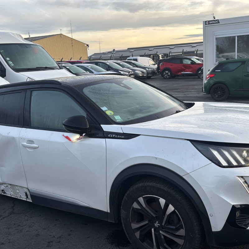 PEUGEOT 2008 2 PHASE 1 1.5 BLUE HDI - 16V TURBO Photo n°16